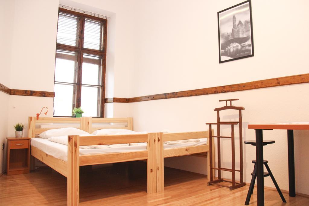 A Pousada Walking Bed Budapest Downtown Quarto foto
